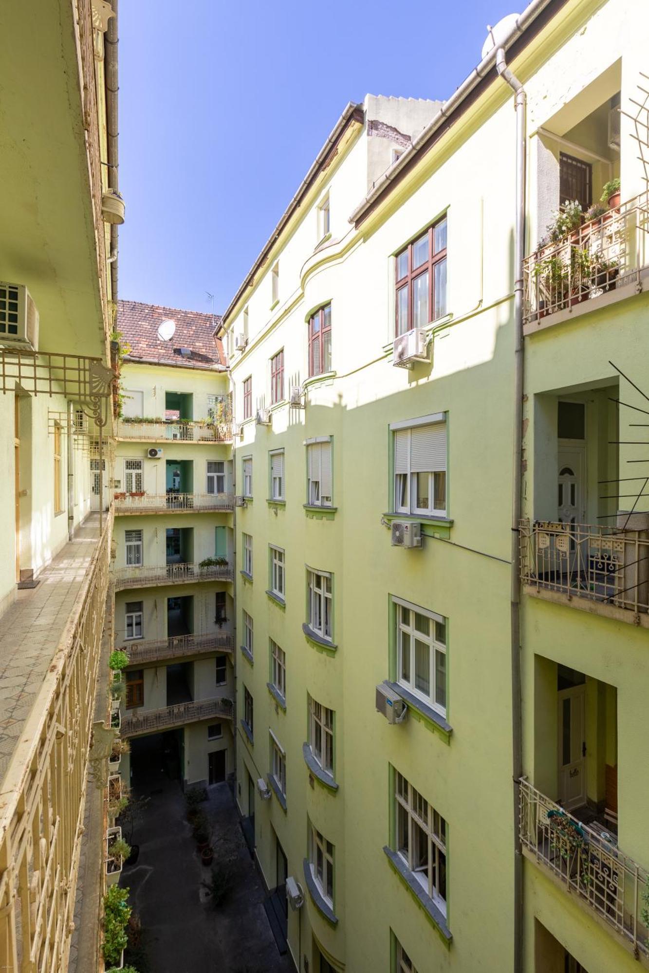 Gde Wesselenyi 8 Apartment Budapest Luaran gambar